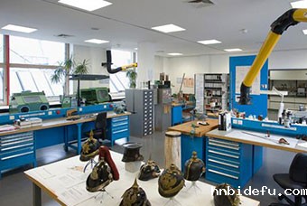 航空研究所使用JJB竞技宝柜业工作台升级改造中