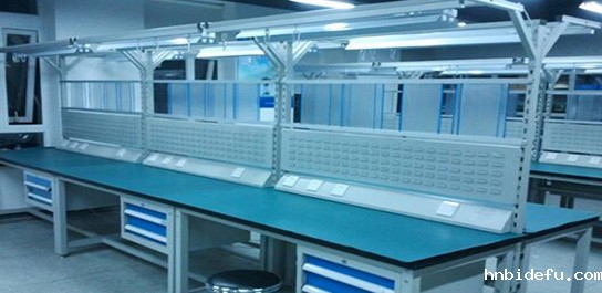 航空工业集团某研究所再一次选用JJB竞技宝柜业防静电工作台 航空工业集团某研究所再一次选用JJB竞技宝柜业防静电工作台